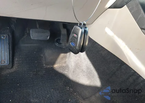 2015 Subaru Outback 2.5I Limited z USA, uszkodzony, nr VIN 4S4BSBLCXF3203789